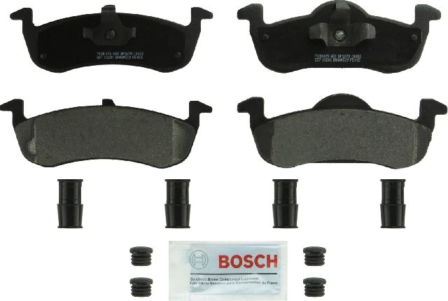 2007-2017 Lincoln Navigator Disc Brake Pad Set - Rear (Bosch)