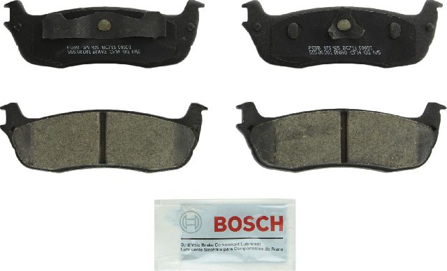 1998-2002 Lincoln Navigator Disc Brake Pad Set - Rear (Bosch)