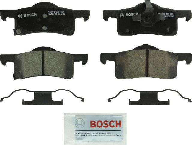 2003-2006 Lincoln Navigator Disc Brake Pad Set - Rear (Bosch)