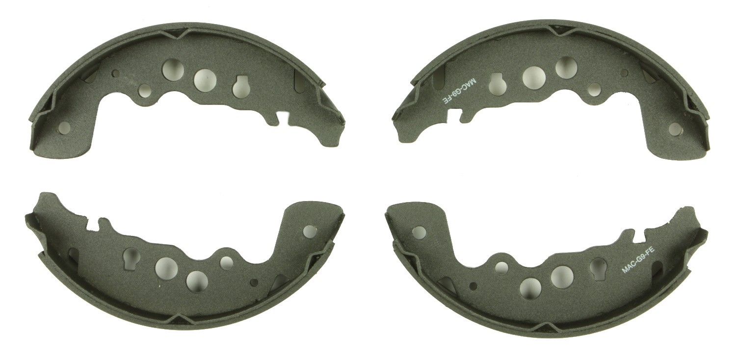 2004, 2003, 2002, 2001, 2000, 1999 Chevrolet Tracker Drum Brake Shoe Set