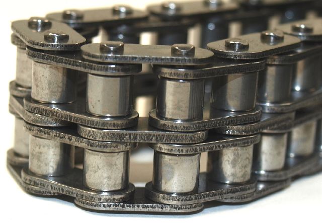 1971-1974 Toyota Celica Engine Timing Chain - Center (Cloyes)