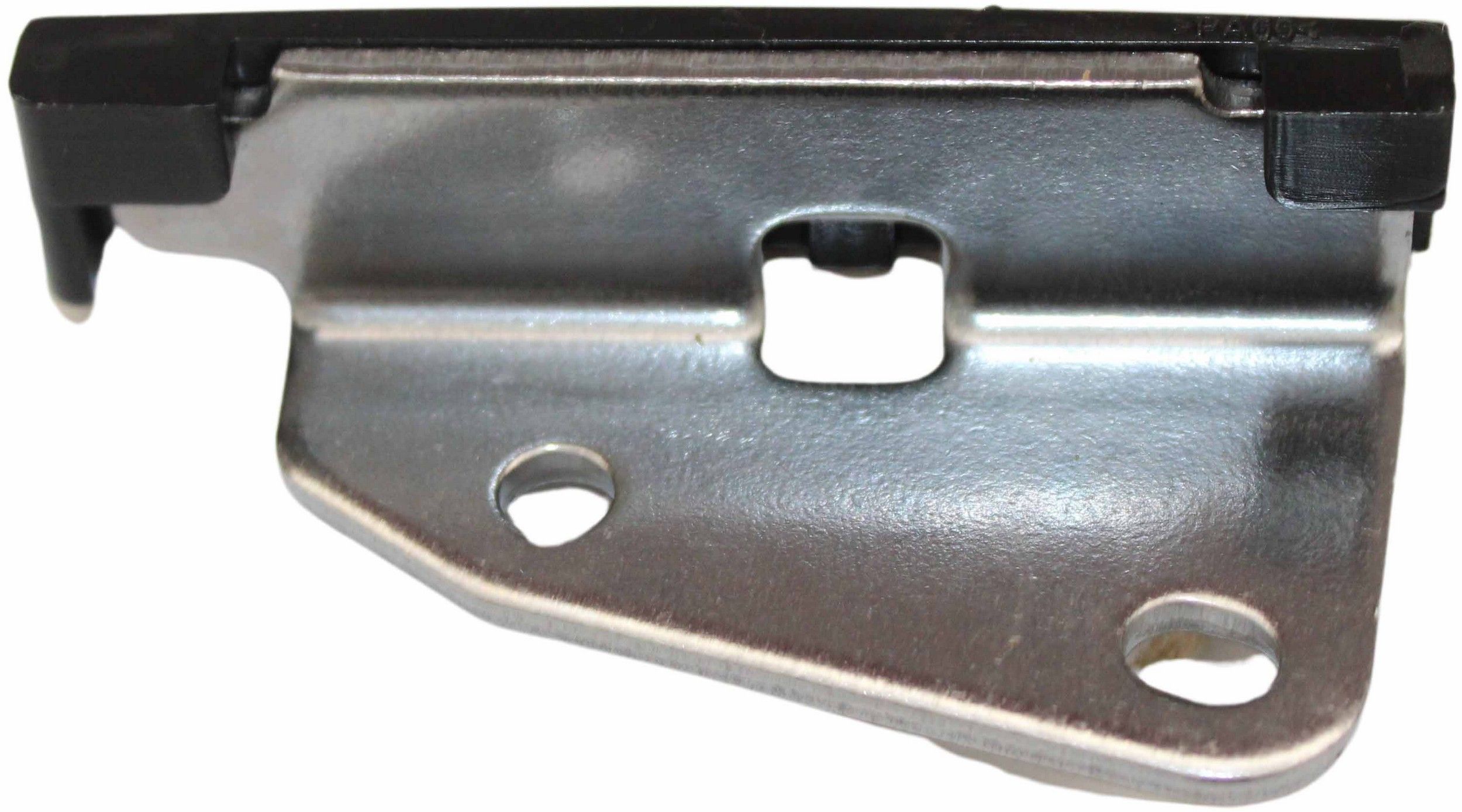 2016, 2015, 2014 Mazda 3 Engine Oil Pump Chain Guide