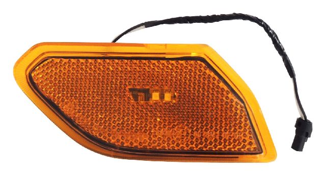 2018-2020 Jeep Wrangler Marker Light Assembly - Front Right (Crown Automotive)