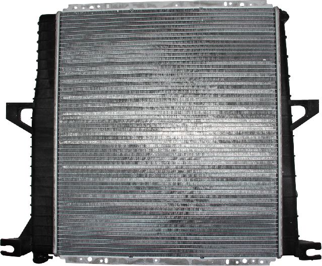 2000-2005 Ford Explorer Radiator (CSF Radiator)