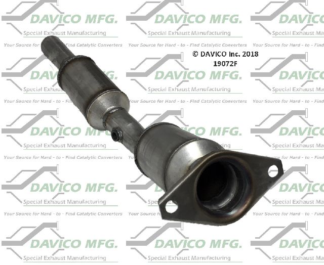 2005-2008 Pontiac Vibe Catalytic Converter - Center Front (Davico Converters)