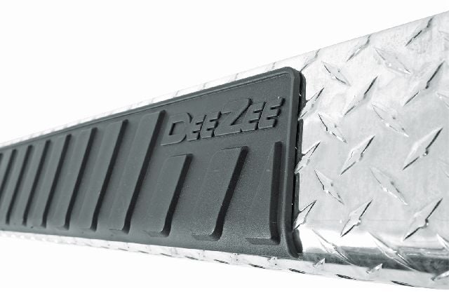 2001-2006 GMC Sierra 3500 Step Nerf Bar (Dee Zee)