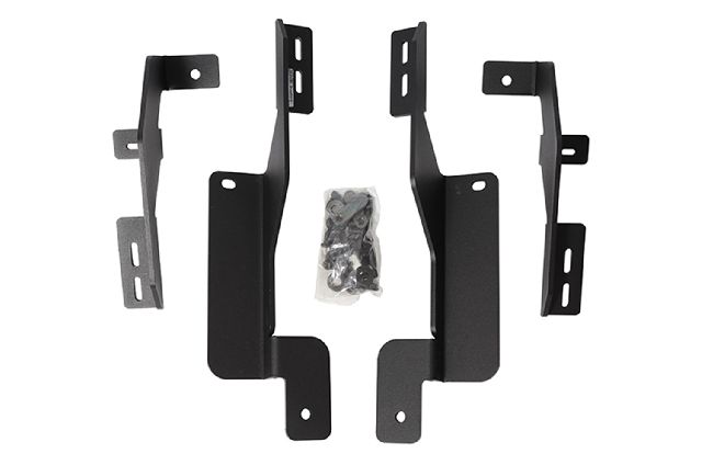 2017-2020 Hyundai Santa Fe Running Board Mount Kit (Dee Zee)