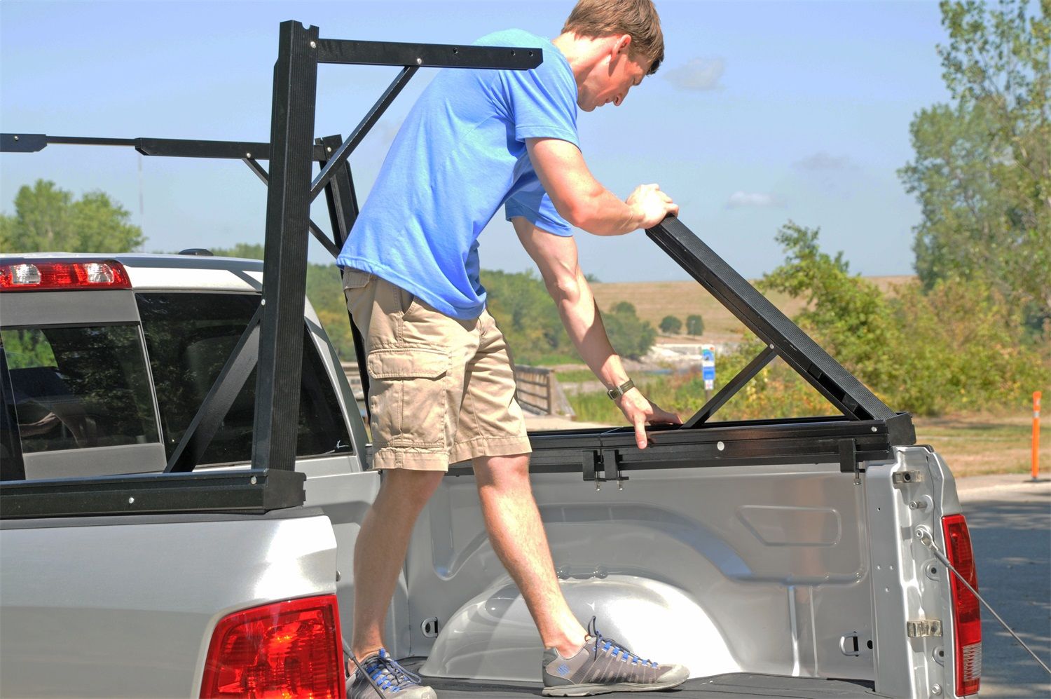 2023, 2022, 2021, 2020, 2019, 2018, 2017, 2016, 2015, 2014, 2013, 2012, 2011 Ram 2500 Ladder Rack