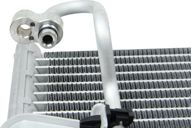 1998-2002 Nissan Frontier A/C Condenser (Denso)