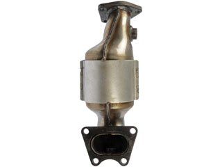 2004-2007 Saturn Vue Catalytic Converter with Integrated Exhaust Manifo - Front (Dorman)