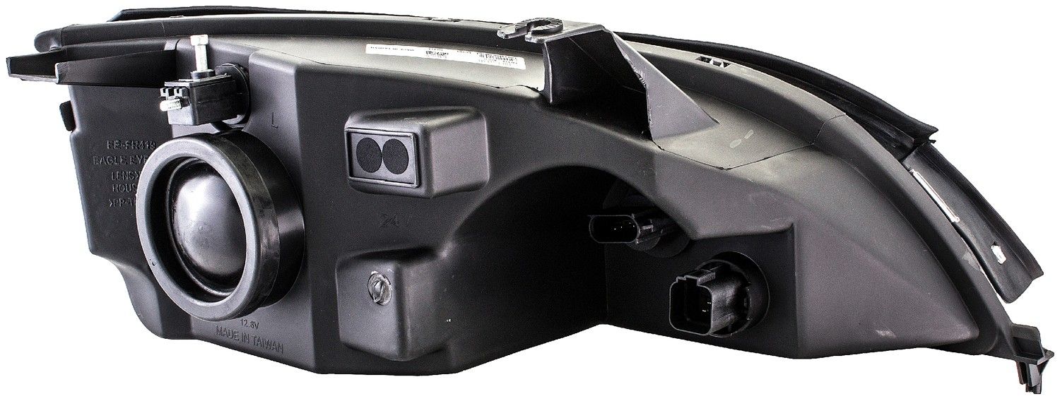 2007, 2006, 2005 Ford Focus Headlight Assembly