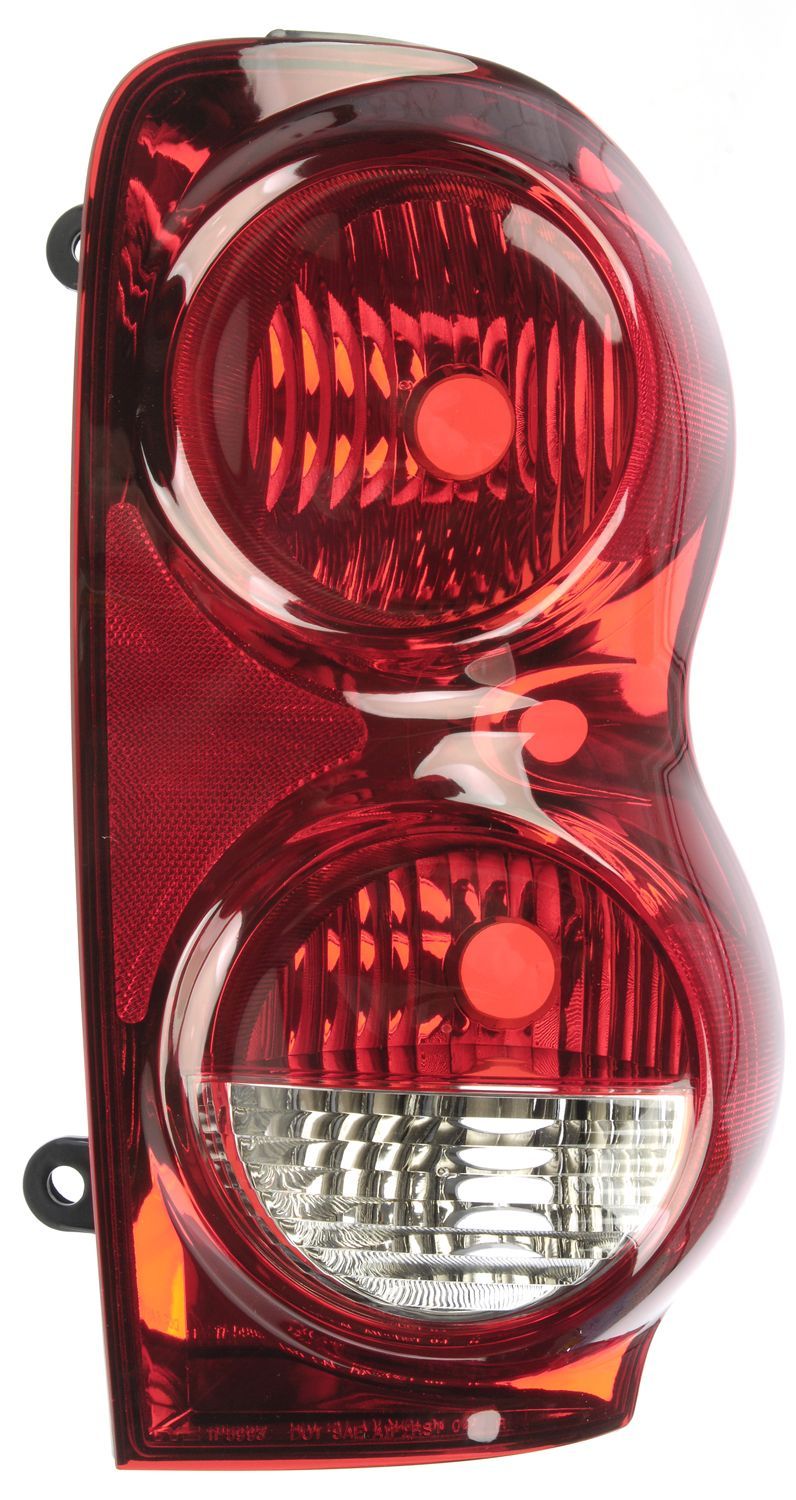 2006, 2005, 2004 Dodge Durango Tail Light Assembly