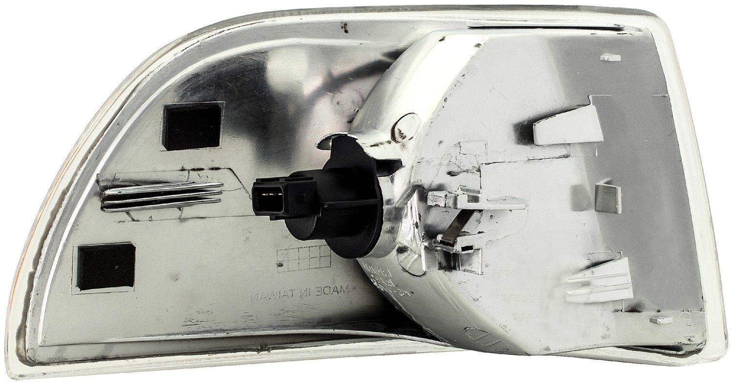 2003, 2002, 2001, 2000, 1999, 1998 Volvo V70 Turn Signal / Parking Light Assembly