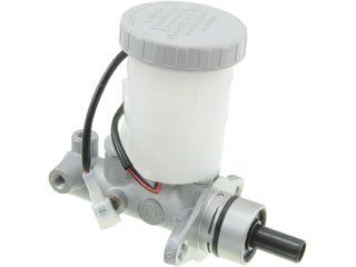 1997, 1996 Geo Tracker Brake Master Cylinder