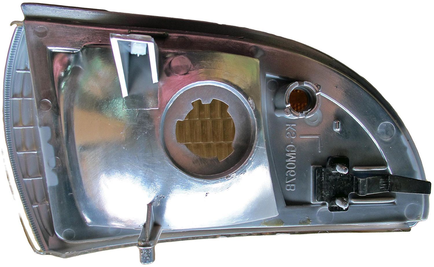1996, 1995, 1994, 1993, 1992, 1991 Chevrolet Caprice Turn Signal / Parking Light Assembly