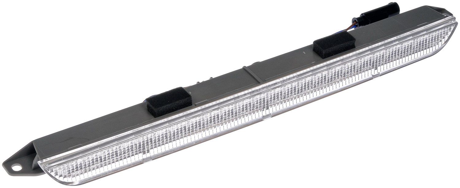 2006, 2005, 2004, 2003, 2002, 2001, 2000 BMW X5 Center High Mount Stop Light