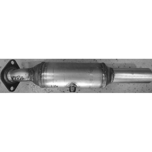 2013-2016 Hyundai Santa Fe Sport Catalytic Converter (Eastern Catalytic)