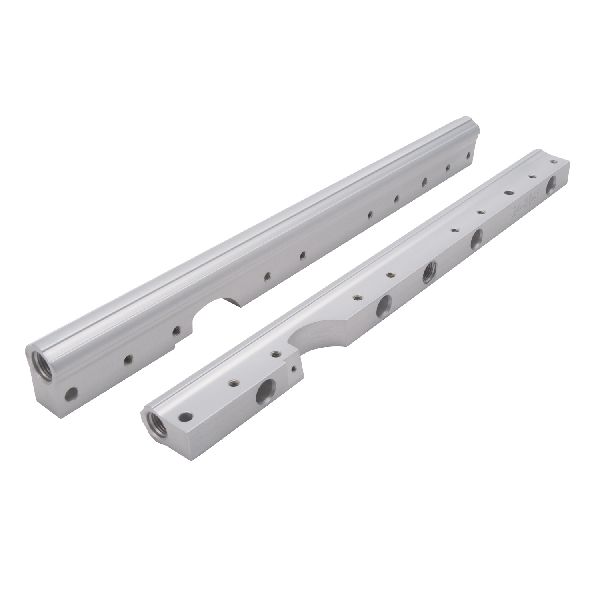 2005-2010 Ford Mustang Fuel Injection Fuel Rail (Edelbrock)
