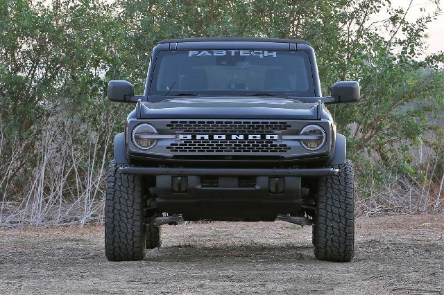 2021-2024 Ford Bronco Suspension Lift Kit (Fabtech)