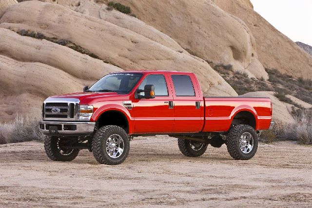 2008 Ford F-350 Super Duty Suspension Lift Kit (Fabtech)