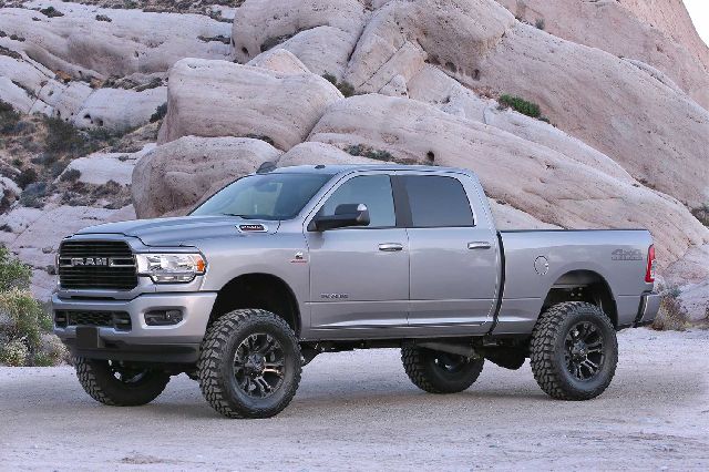 2020 Ram 3500 Suspension Lift Kit (Fabtech)