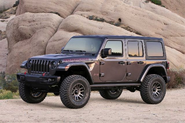 2018-2021 Jeep Wrangler Suspension Lift Kit (Fabtech)