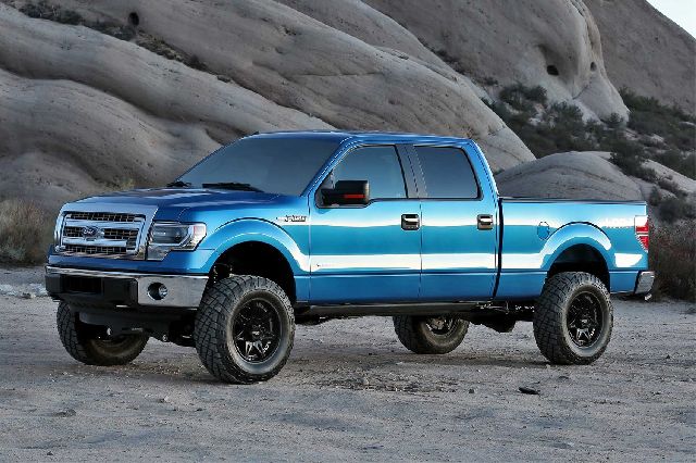 2014 Ford F-150 Suspension Lift Kit (Fabtech)