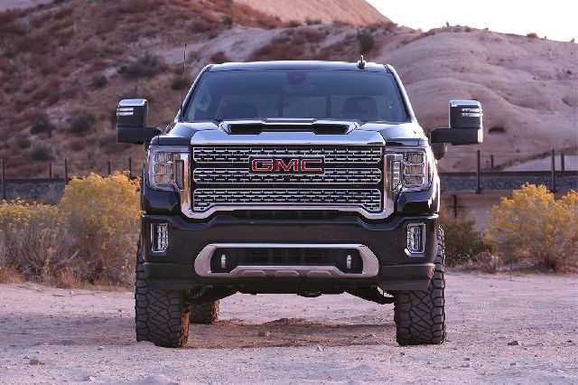 2020-2023 GMC Sierra 2500 HD Suspension Lift Kit (Fabtech)