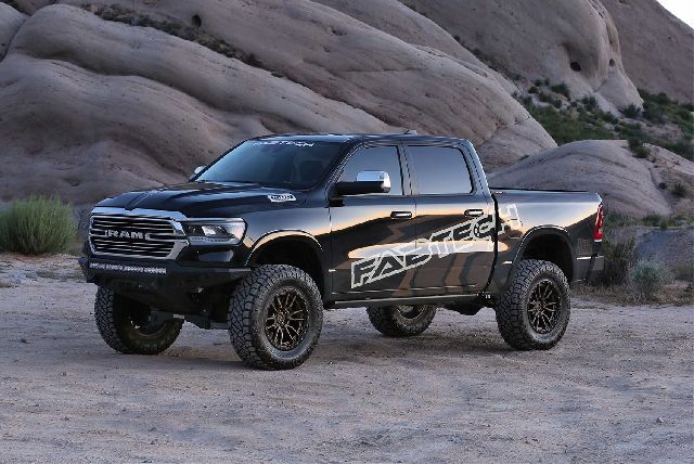 2019-2023 Ram 1500 Suspension Lift Kit (Fabtech)