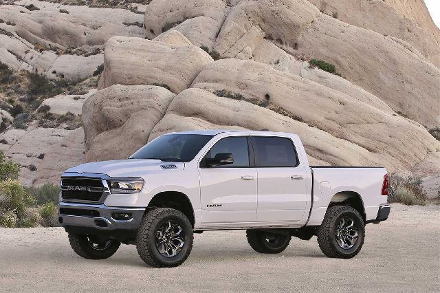 2019-2023 Ram 1500 Suspension Lift Kit (Fabtech)
