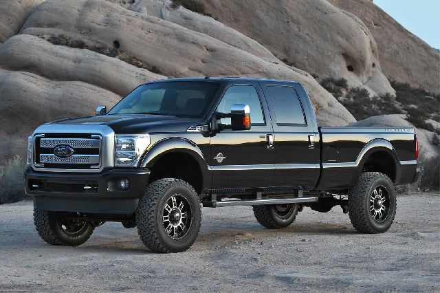 2011-2015 Ford F-350 Super Duty Suspension Lift Kit (Fabtech)