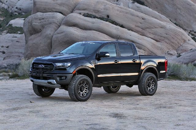 2019-2023 Ford Ranger Suspension Lift Kit (Fabtech)