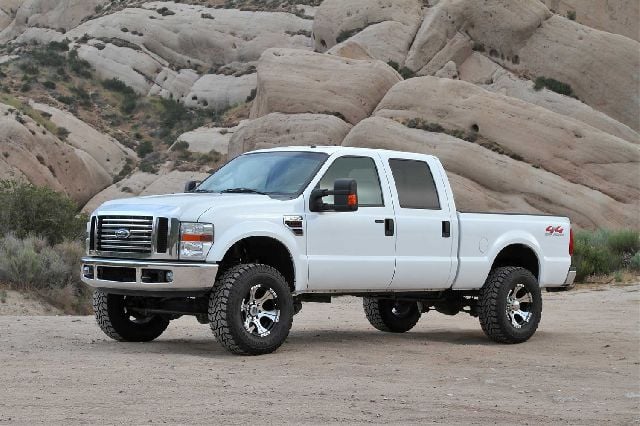 2008-2015 Ford F-350 Super Duty Suspension Lift Kit (Fabtech)