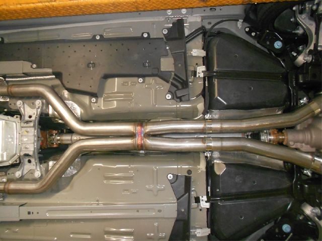 2015-2016 Ford Mustang Exhaust System Kit (Flowmaster)