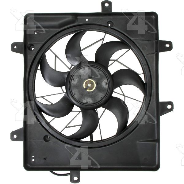 2001-2005 Chrysler PT Cruiser Engine Cooling Fan Assembly (Four Seasons)