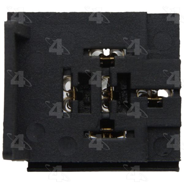 1988-1992 Volkswagen Golf Engine Cooling Fan Motor Relay Connector (Four Seasons)