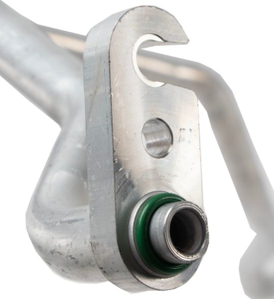 2011 Kia Sorento A/C Refrigerant Suction Hose (Four Seasons)