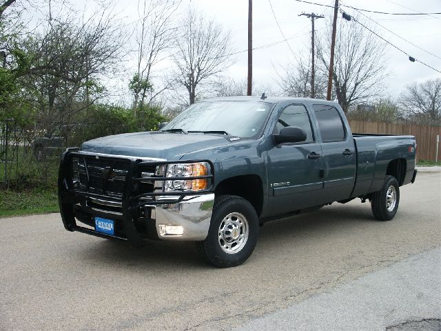 2007 Chevrolet Silverado 2500 HD Classic Grille Guard (Frontier Truck Gear)
