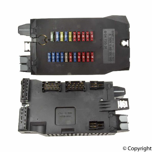 2002-2006 Freightliner Sprinter 2500 Fuse Box (Genuine)
