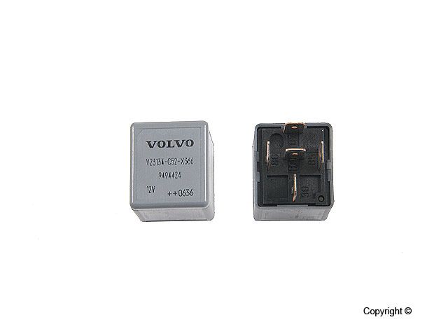 2004, 2003, 2002, 2001, 2000, 1999, 1998 Volvo C70 Horn Relay