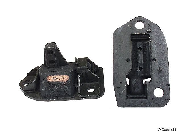 1999, 1998 Volvo S70 Engine Mount
