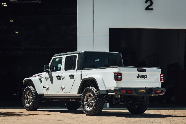 2020-2023 Jeep Gladiator Exhaust System Kit (Gibson)