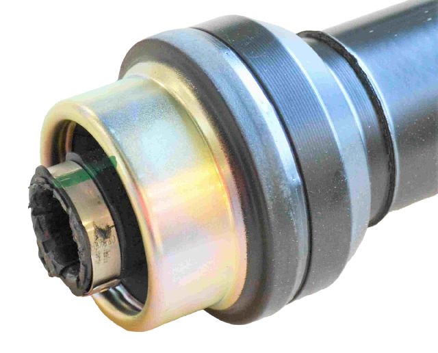 2015-2016 Porsche Macan Drive Shaft Assembly - Rear (GKN Loebro)