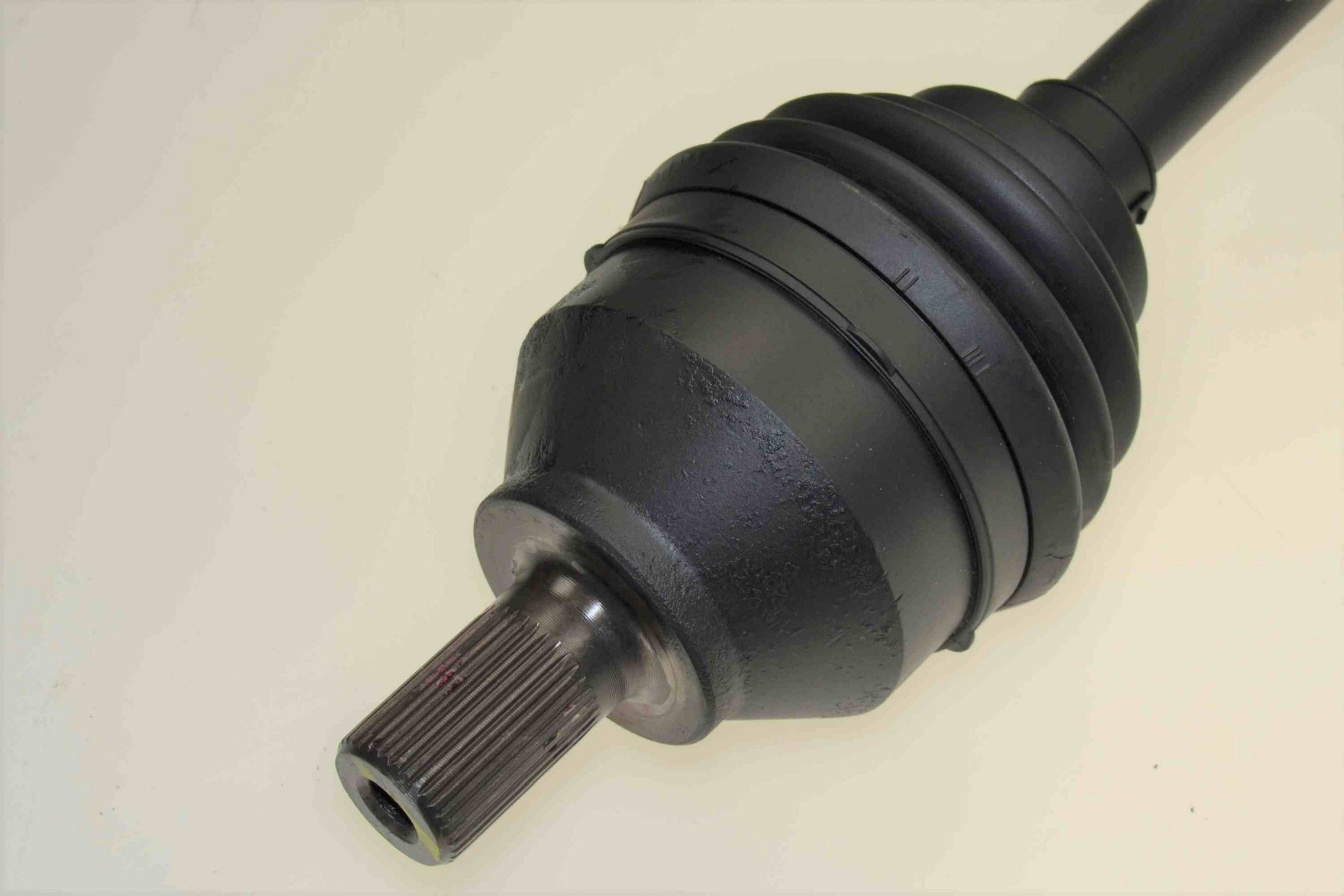 2011, 2010, 2009, 2008, 2007, 2006, 2005, 2004 Volvo S40 Shaft
