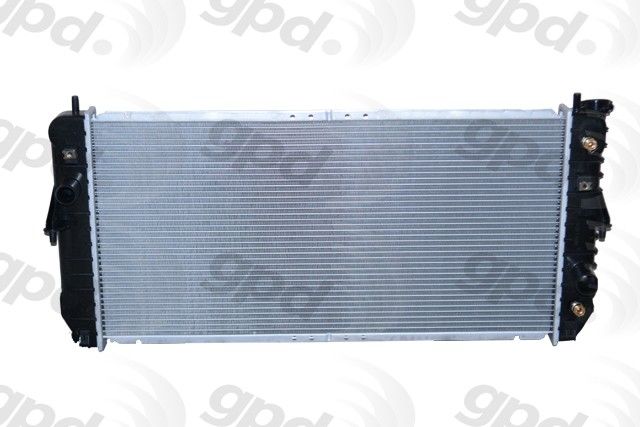 2000-2005 Buick LeSabre Radiator (Global Parts)
