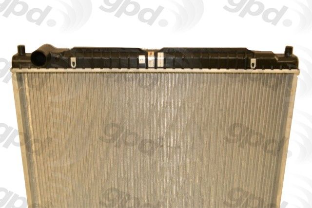 2005-2006 Ford F-550 Super Duty Radiator (Global Parts)