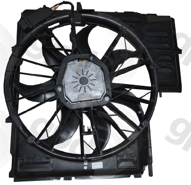 2004-2006 BMW X5 Engine Cooling Fan Assembly - Left (Global Parts)