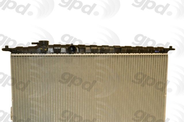 2004-2006 Kia Amanti Radiator (Global Parts)