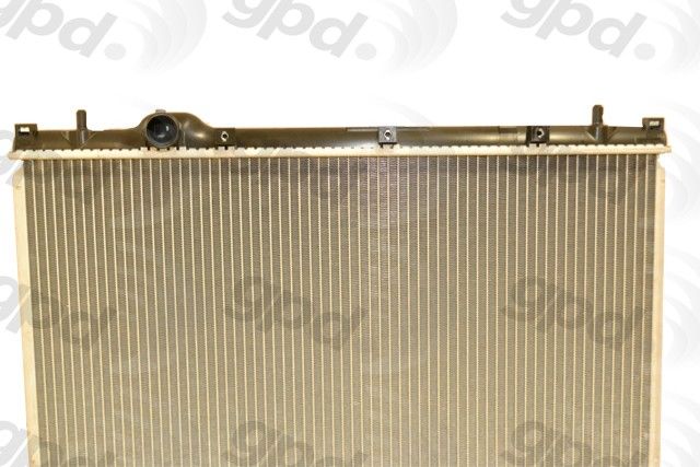 2005 Dodge Neon Radiator (Global Parts)