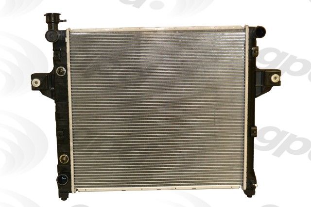 1999-2004 Jeep Grand Cherokee Radiator (Global Parts)